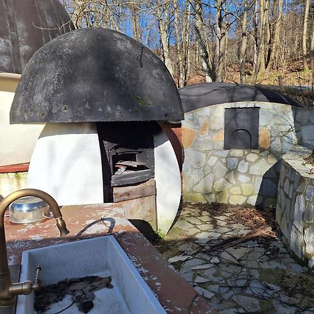 Il Villaggio Dei Puffi Bardineto Esterno foto