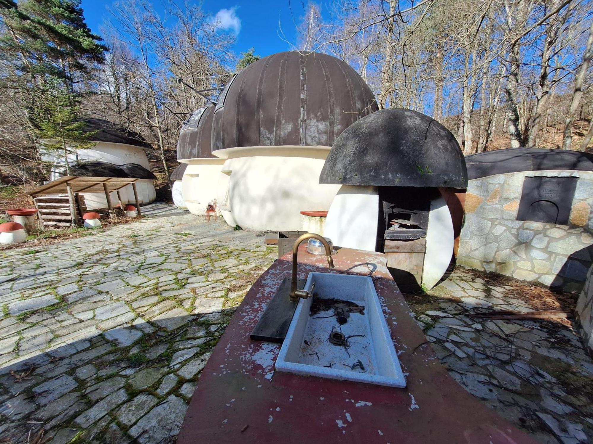 Il Villaggio Dei Puffi Bardineto Esterno foto